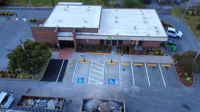 Clean, sharp, and ready to impress. @regionsbank is ready for business. 

#regions #millikencorp #parkinglot #themillikencorporation