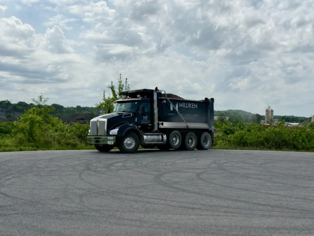 Driveway looking rough after all the rain? We deliver millings, gravel, and more to help you rebuild and protect your surface. Don’t wait until it gets worse. Message or call us this week to get on the schedule. (615) 238-5909
#themillikencorporation #hauling #gravel #millings