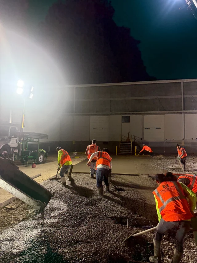 Another busy weekend in the books.

Our crews kicked things off at 3:00 AM with over 12,000 square feet of concrete at a commercial site in La Vergne, TN, followed by 33,000 square feet of residential sealcoating in Spring Hill, TN, and concrete work at the new 7 Brew in Springfield, TN.

#TheMillikenCorporation #Concrete #Sealcoating #CommercialConstruction #ResidentialConstruction