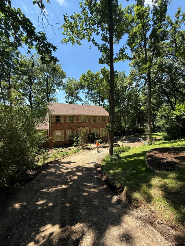 Before ➡️ After in Brentwood, TN.

Our crew completed a full removal and replacement of this residential driveway, transforming the property with 2,850 square feet of fresh asphalt. From tear-out to final roll, this project is a great example of the difference a new driveway can make.

Swipe to see the transformation.

#themillikencorporation #asphaltpaving #drivewayreplacement #BrentwoodTN #beforeandafter